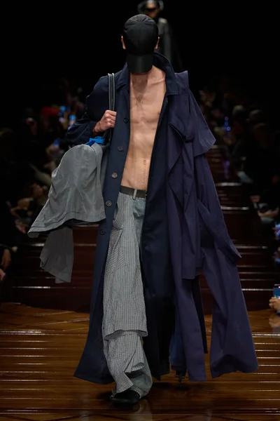 Look 39